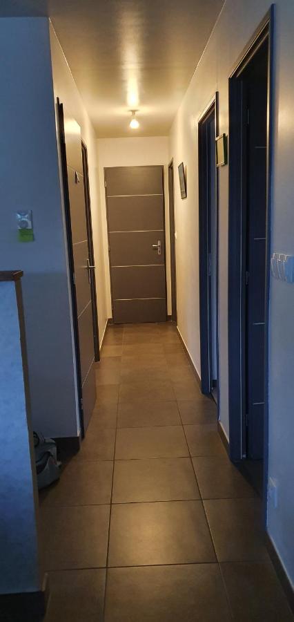 1 Chambre Privative Avec Bureau Et Cuisine Dans Maison 105 M2 Montfaucon Montfaucon  Екстер'єр фото
